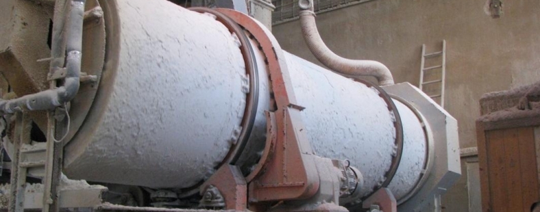 Konstrukce, výroba a dodávka pudrovacího bubnu (Lovochemie a.s.)
